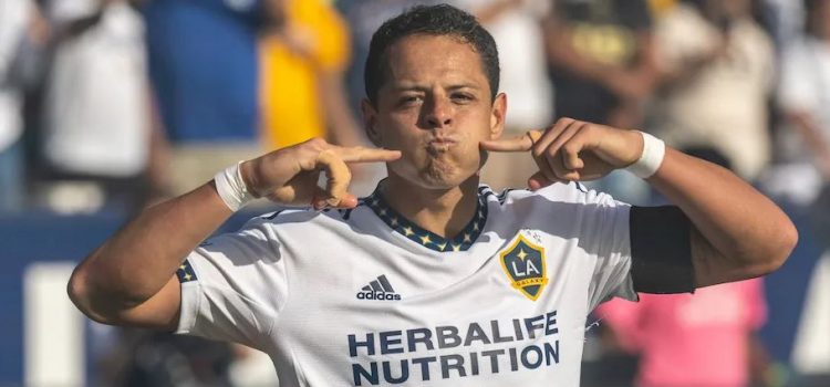 Chicharito enfrentará a Chivas en League Cup