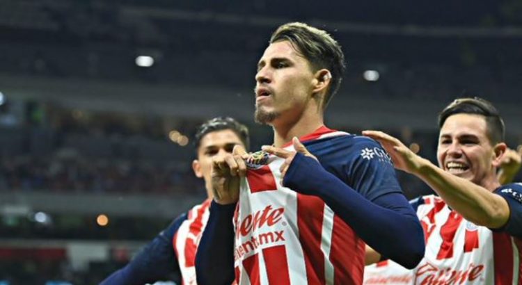 Chivas gana en el Estadio Azteca