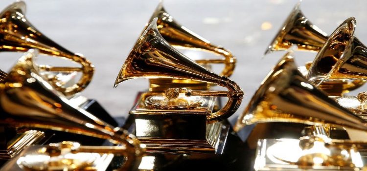 Vicente Fernández gana un Grammy póstumo