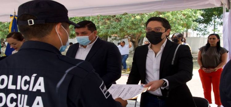 Certifican a policías de Jalisco