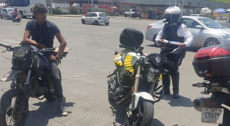 Policía Vial manda al corralón casi mil motocicletas