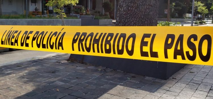 Hallan dos personas sin vida en Guadalajara