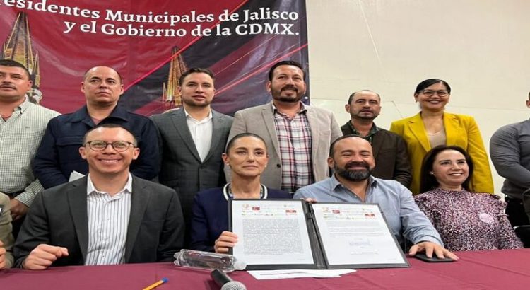 Sheinbaum firma convenio de innovación con 16 municipios de Jalisco