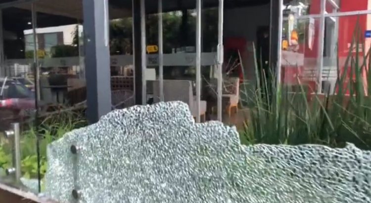 Balacera en restaurante de Guadalajara deja tres muertos