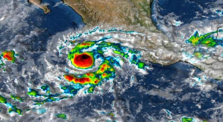 En alerta Nayarit y Jalisco por cercanía del huracán Roslyn