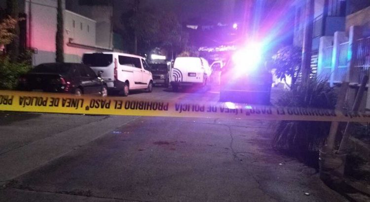 Asesinan a hombre que bajar de su auto en Guadalajara