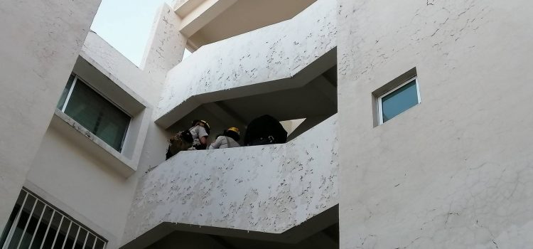 Incendio destruyó un departamento en Guadalajara; se reporta un muerto