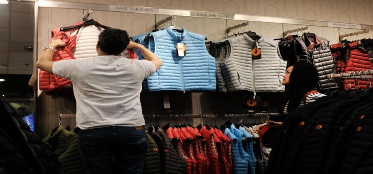 Empresarios del vestido sufren para contratar personal en Jalisco