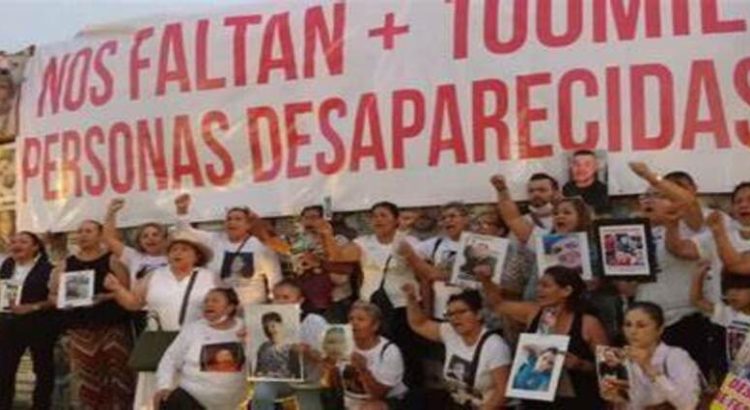 Familiares de desaparecidos protestan en Jalisco