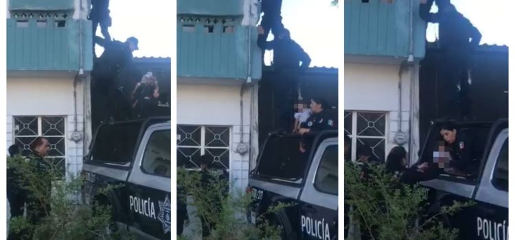 Policías de Guadalajara rescatan a tres niños y a su madre