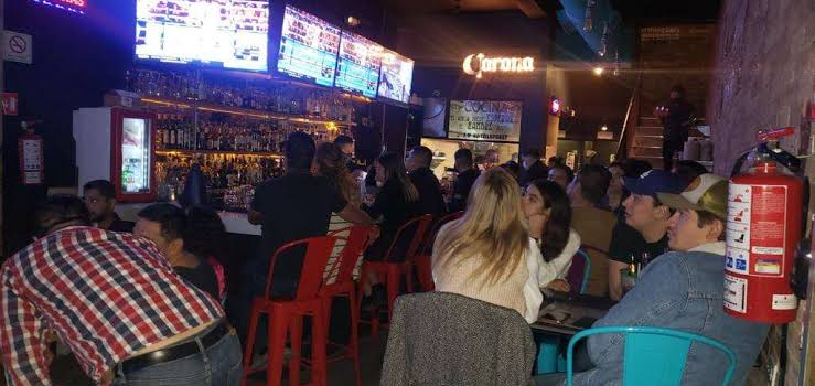 Restaurantes y bares de Jalisco tienen mayor afluencia por pelea del “Canelo”
