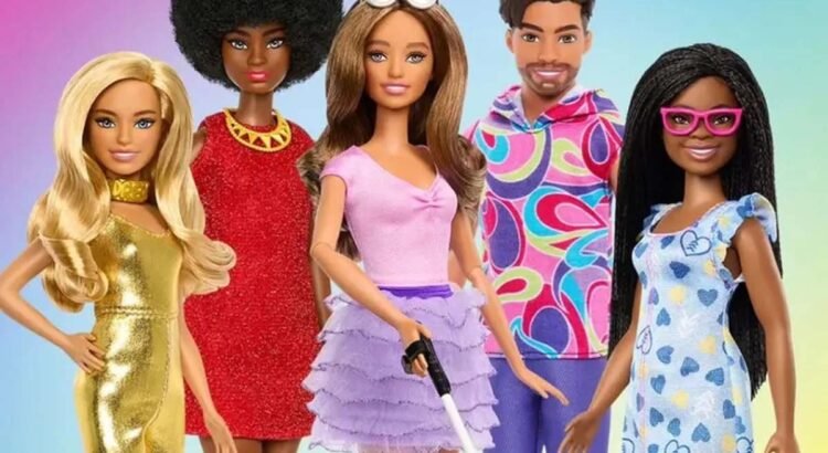 Barbie lanza muñeca ciega y afrodescendiente con síndrome de Down Barbie lanza muñeca ciega y afrodescendiente con síndrome de Down