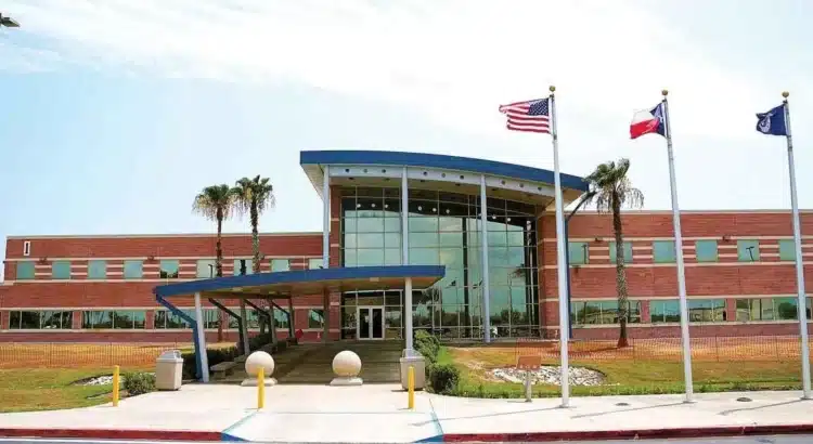 Deportaciones costarán a Trump 241 mdd diarios Deportaciones costarán a Trump 241 mdd diarios