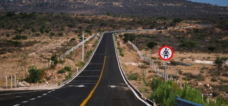 Gobernador de Jalisco refuerza seguridad carretera y anuncia culminación de autopista