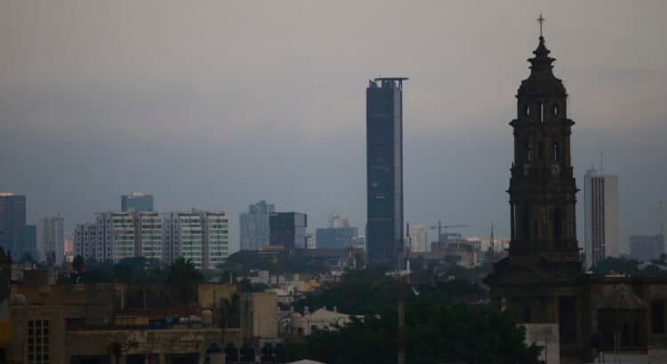 Gobierno de Jalisco buscará reducir mala calidad del aire en invierno