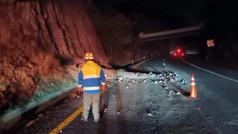 Se registran 163 réplicas de sismo en Jalisco Se registran 163 réplicas de sismo en Jalisco