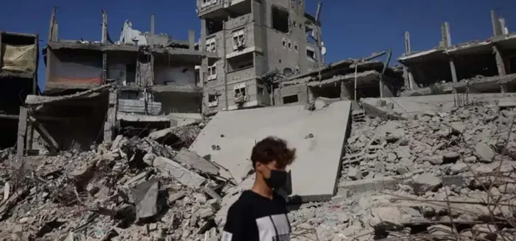 Miles de palestinos regresan a Gaza en medio de la tregua entre Israel y Hamás