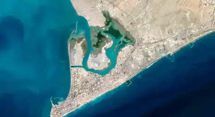 Amenaza Irán con cerrar el Estrecho de Ormuz