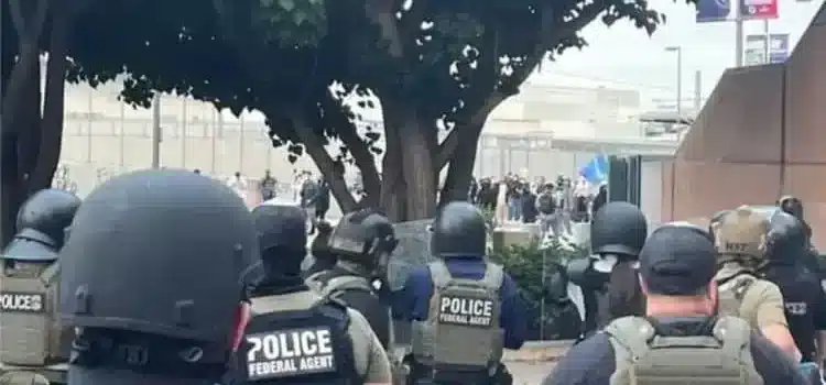Pide Claudia Sheinbaum no criminalizar a migrantes tras redadas en Los Ángeles