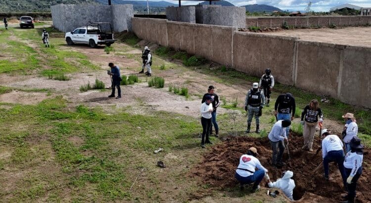 Colectivo civil localiza 12 bolsas con restos humanos en Jalisco