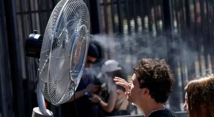Francia cierra colegios por ola de calor; Italia prohíbe trabajo al aire libre
