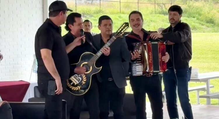 Agradece Lemus a Los Alegres del Barranco ya no hacer apología del ‘narco’
