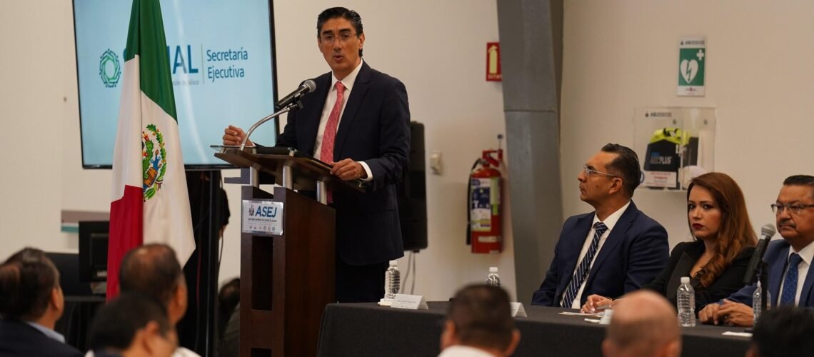 Senadores del PAN y Morena piden la renuncia del auditor superior de Jalisco