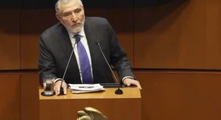 Presentan ante la FGR 37 denuncias en contra de Adán Augusto López