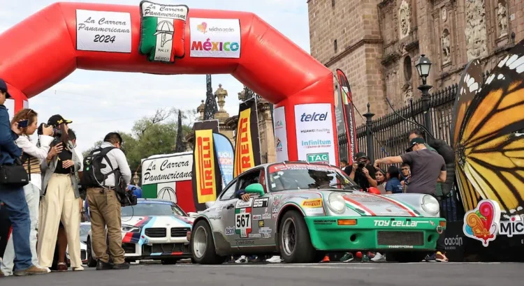 Sale de Morelia la caravana de la Carrera Panamericana con rumbo a Guanajuato