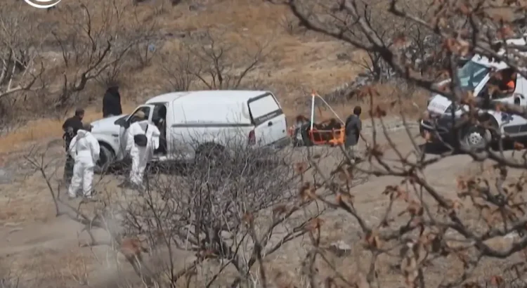 Hallan fosa clandestina en Zapopan, Jalisco; hasta ahora se han recuperado 48 bolsas con restos humanos