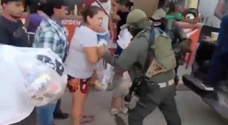 El Cártel Jalisco Nueva Generación se convierte en “salvadores” y reparte despensas tras devastadoras lluvias en Veracruz